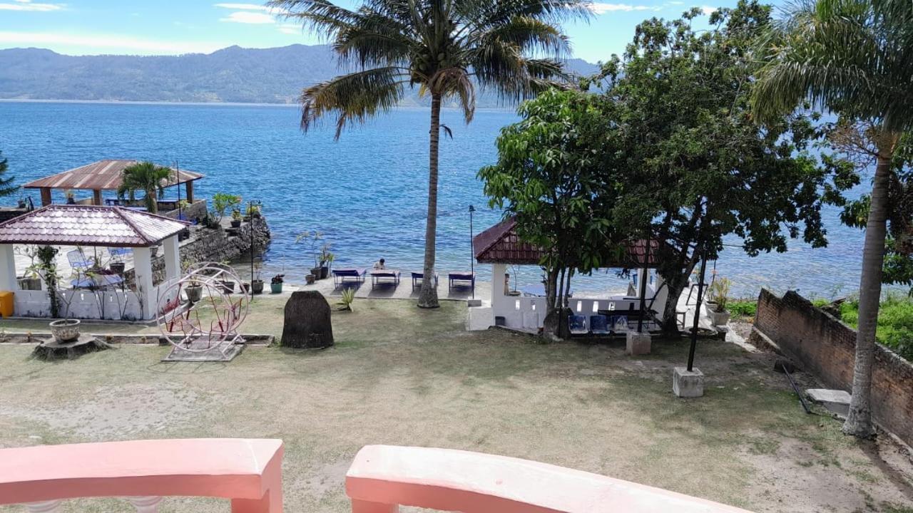 Hotel Barbara Tuk Tuk Ngoại thất bức ảnh